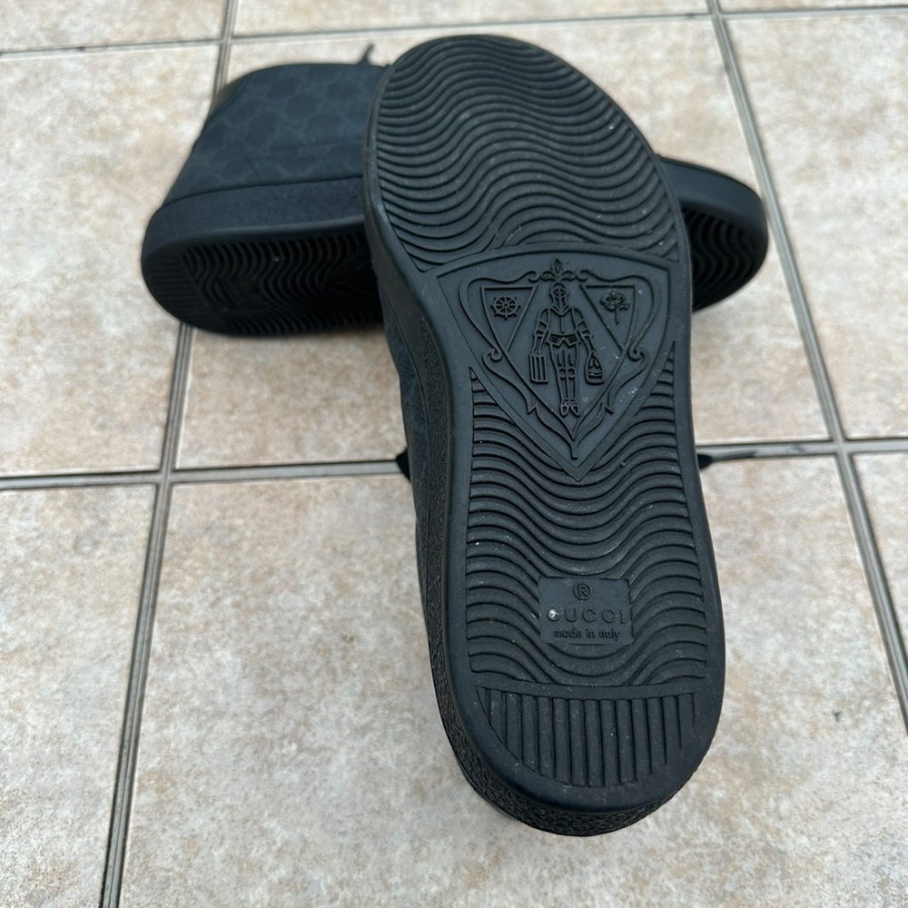 Gucci Brooklyn GG Supreme High Top Sneakers - Picture 12 of 16